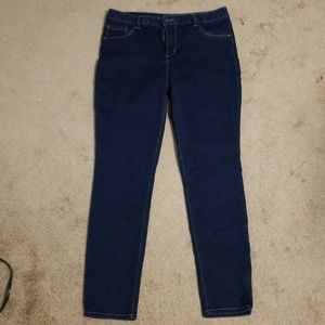 D. Jeans skinny jeans